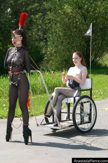 amateur photo PonyGirl216