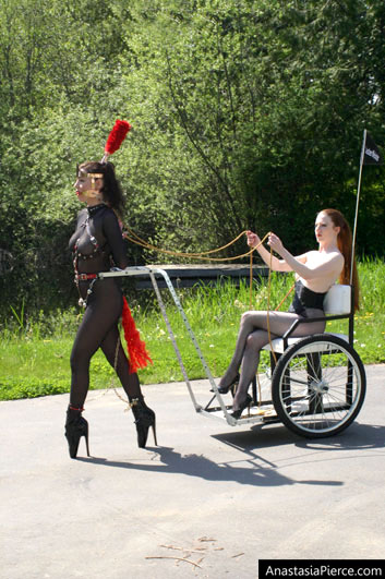 amateur photo PonyGirl218