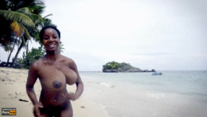 amateur-Foto Massive titties running free