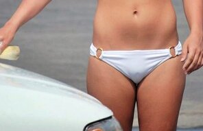 amateur pic 09-bikini_car_wash - 2