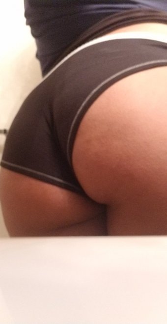 There's no clever title. Look at my butt in the most comfortable underwear I own