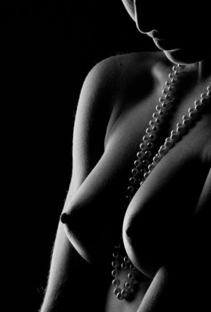 photo amateur Pearl necklace.