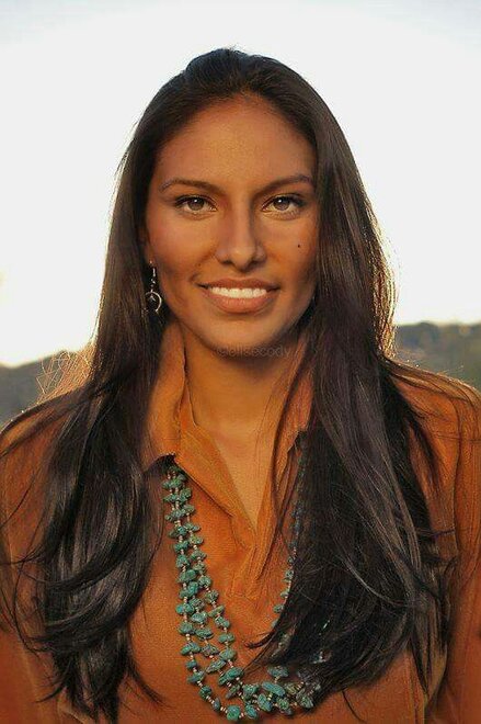 Shanna Sloan [Navajo]