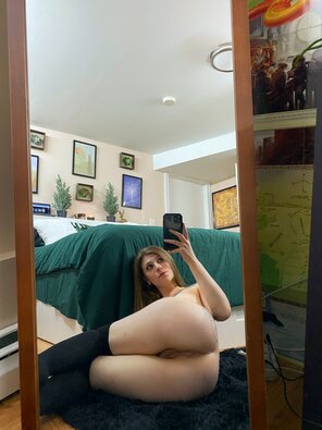 zdjęcie amatorskie looking for someone big to fill my tiny body