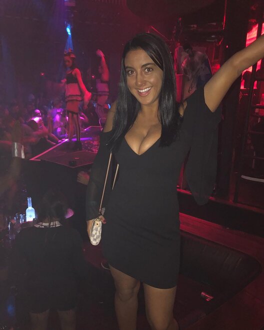 Busty slut Gabbie (11)