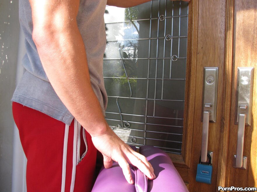 mc_kagneylynnkarter_pics_014