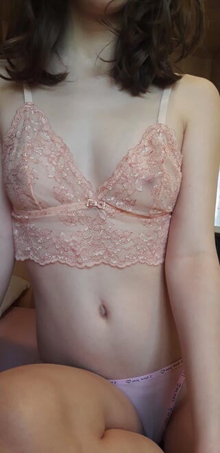 1048962-nipples-thru-lacy-bra-look-more-classy-lol