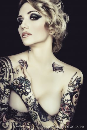 amateur-Foto Awesome Tattoo