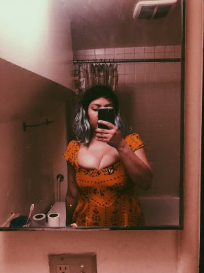 amateur photo Exploding out of my yellow sun dress