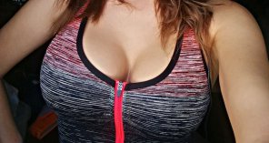 amateur pic Sport bras are cool