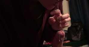 zdjęcie amatorskie Nerdy girl takes study break, gets blasted in the mouth! [OC][MF][Video in comments]