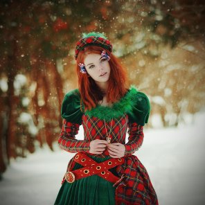 photo amateur Red Snow Beauty Green Skin 