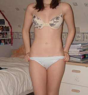 amateur-Foto bra and panties 12