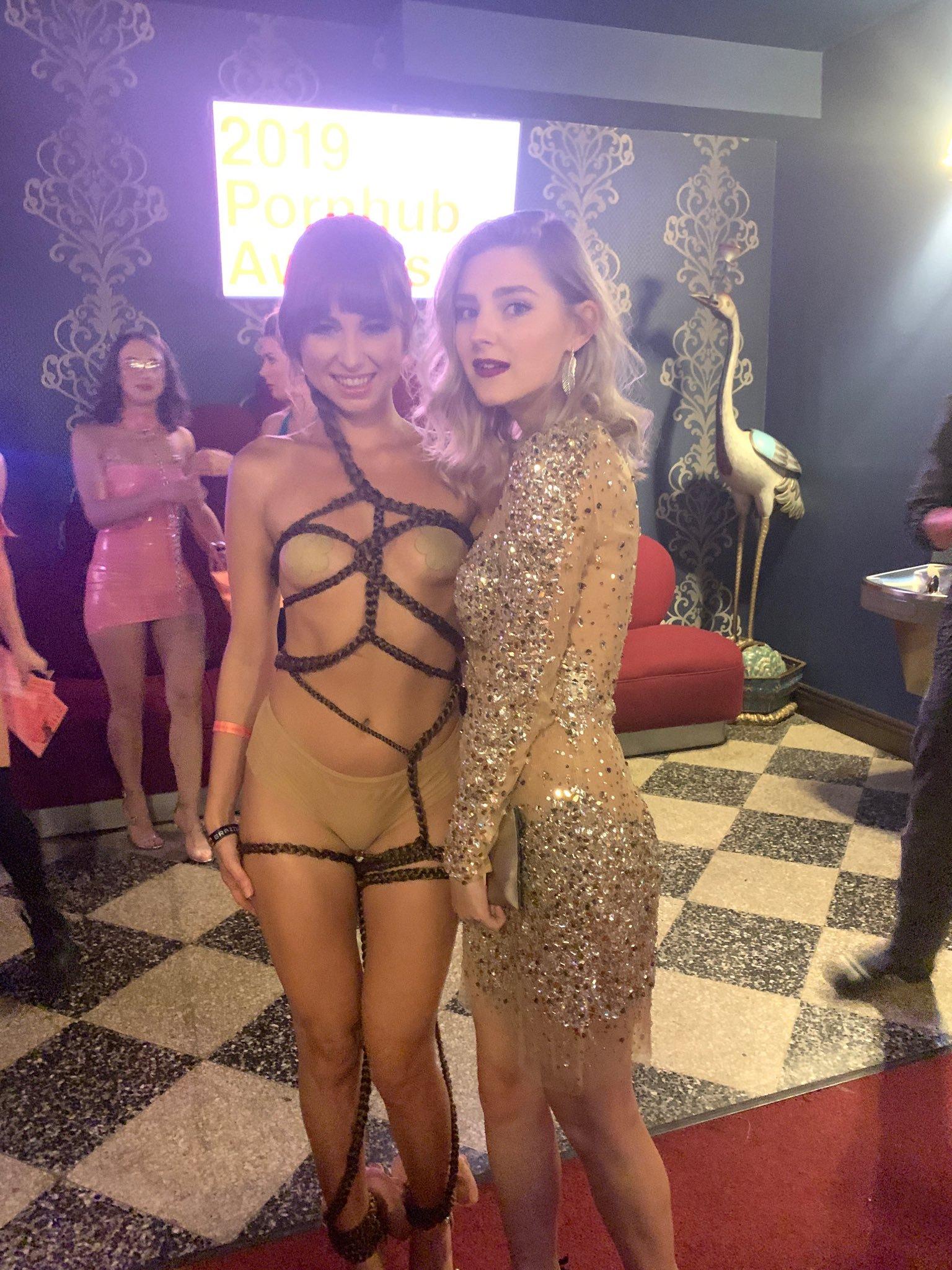 Riley Reid in 2019 Pornhub awards Porn Pic - EPORNER