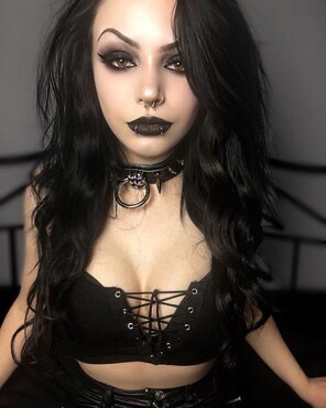 photo amateur The Beauty Of Goth