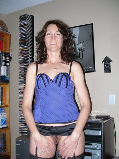 emily-the-dumb-webslut_54545379457_o