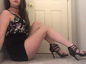photo amateur [F] This place is perfect for sharing my work clothes ;)