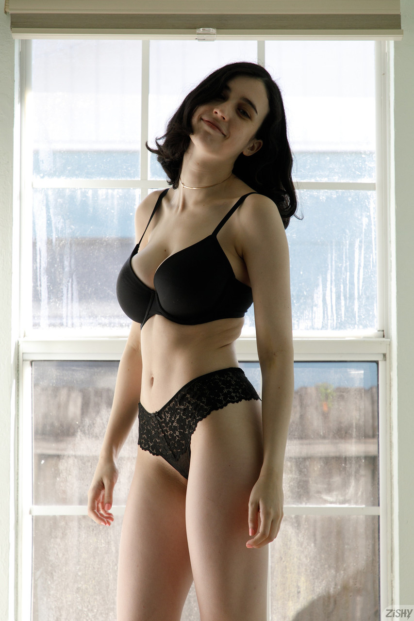 amateur photo 63776159_044_1338