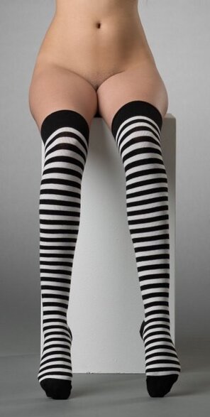 amateur pic Zebra Leggings