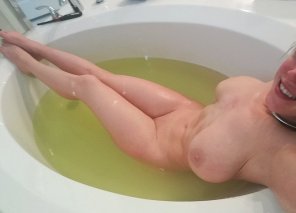 foto amateur Taking a shower with BigBoobs [OC]