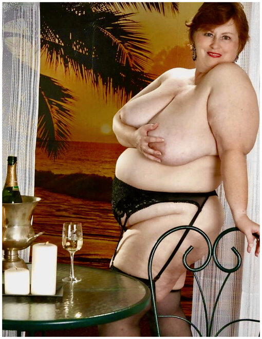 ‎Boobs & Booty V2.‎112