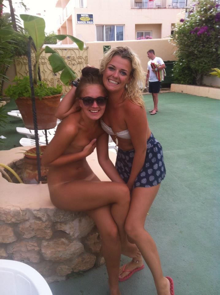 nude amateur me and my friend Adult Pictures