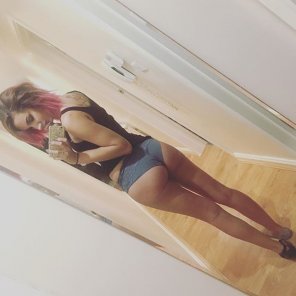 zdjęcie amatorskie Leg Selfie Blond Lingerie 