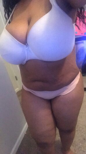 amateur pic [image] [f]irst time here! hope you enjoy! [oc]