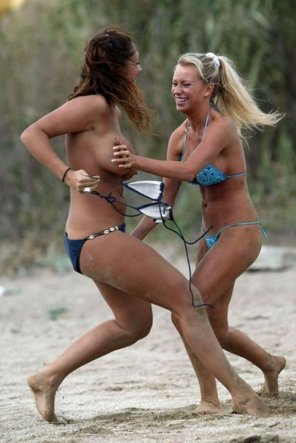 amateur pic Bikini battle