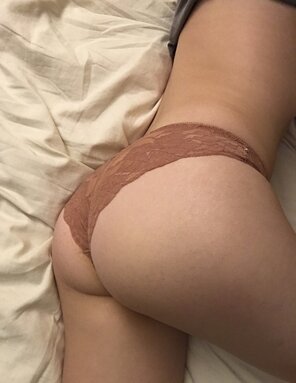 amateur photo my ass....simply.....will not quit