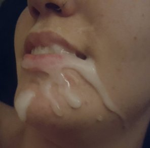 amateurfoto Frosted mouth from last night