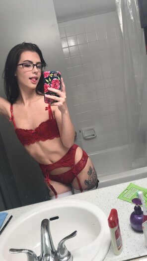 amateur photo Lingerie And Glasses.. Win Win?