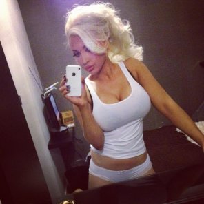 foto amateur Bimbo look