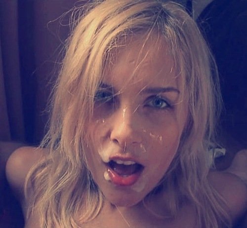 Cute blonde loves a good facial Porn