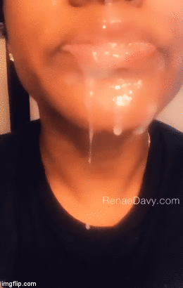 amateur-Foto Bathing my Lips with Daddyâ€™s load