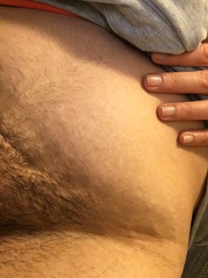 amateurfoto Body gratitude day 5 - I love to run my fingers along my weight loss stretch marks