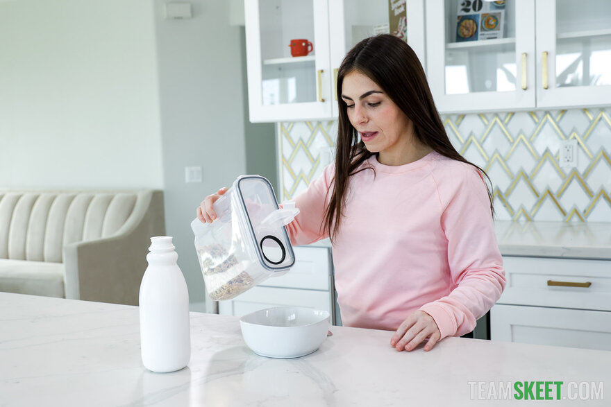 badmilfs_sheena_ryder_and_tiny_rhea_064