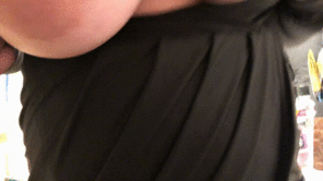 zdjęcie amatorskie Little black dress, big bouncy boobs
