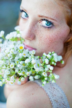 zdjęcie amatorskie Flowers and freckles
