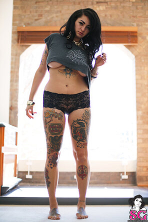 Dishy Christina-Golden Suicide Girls – 39 pics