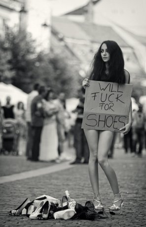 amateur-Foto Women love their shoes