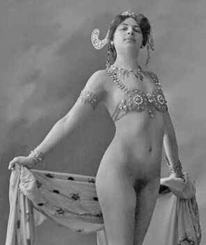 amateur photo Mata Hari. 1906.