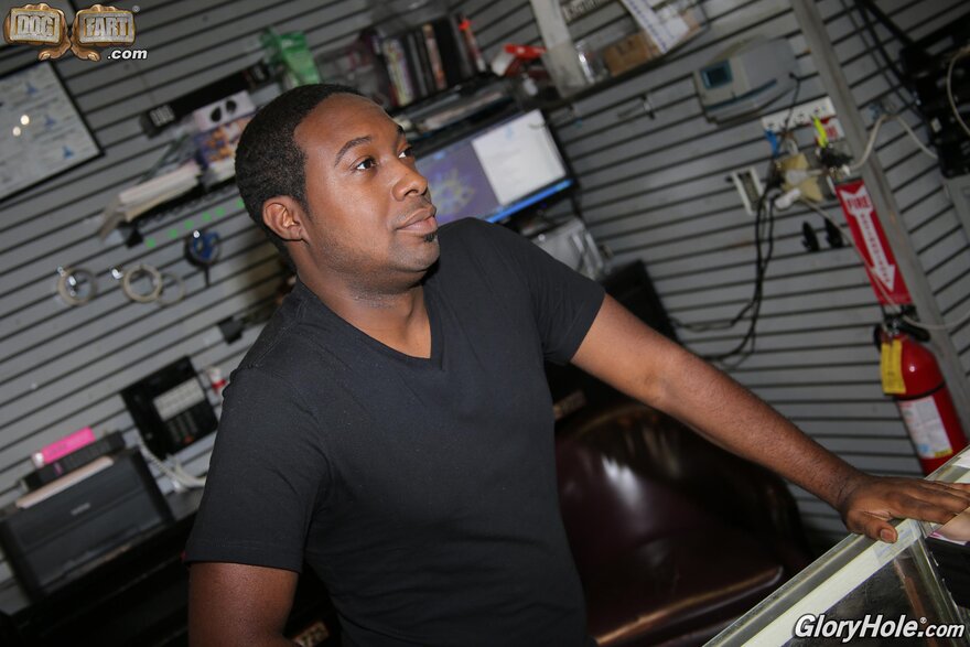 2657767_DogfartNetwork.com Jaye Summers - GloryHole - 180x - 3000px - 2017-03-27_016