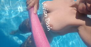 amateur photo Got my BOOBS WET and floating [F25] e [OC]