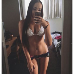 zdjęcie amatorskie Aussie bikini girl
