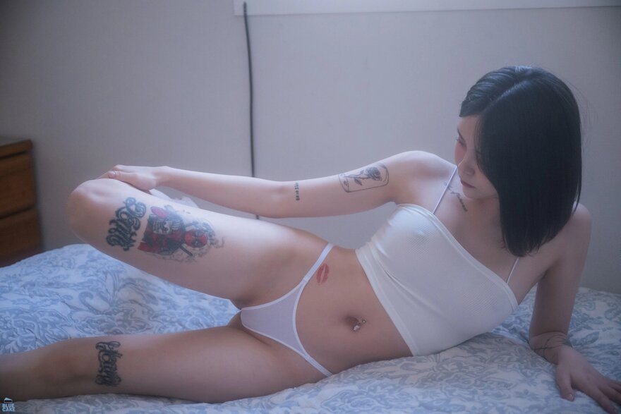 BLUECAKE-Hikari---CUM-RED148P-5