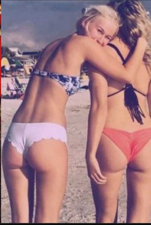 Cute little 18 year old butts. Left or right? Is say left all the way.
