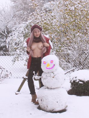 アマチュア写真 In the meadow we can build a snowman