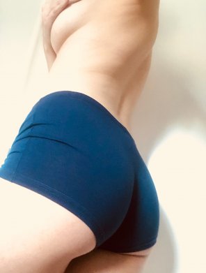 foto amatoriale Just a lil blue booty i[f] youâ€™re into that sort of thing?