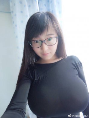 foto amateur Some serious sweatermeat